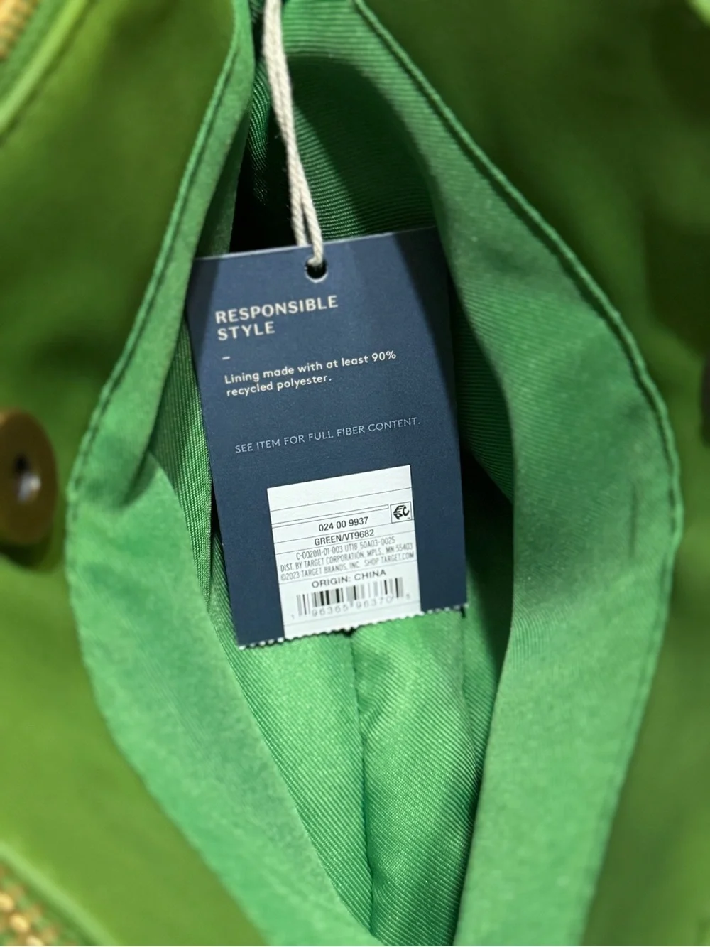 Universal Thread sleek green